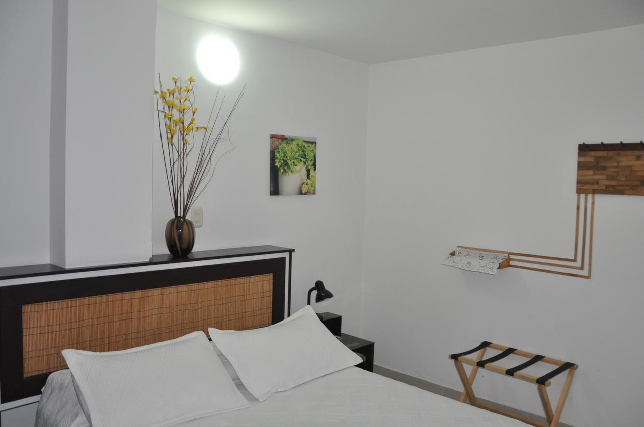 Hotel Meson De Las Flores Armenia  Exterior photo