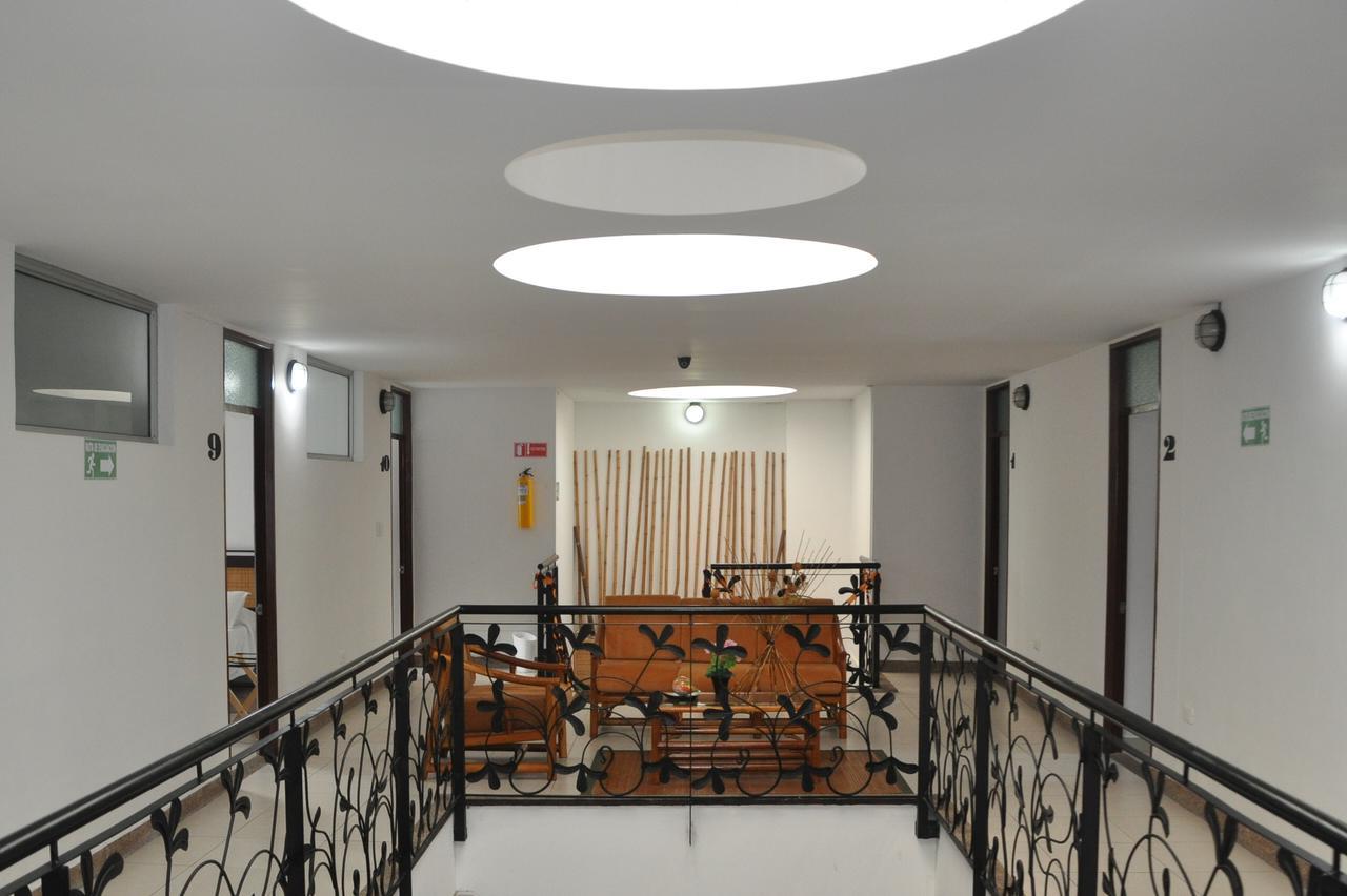 Hotel Meson De Las Flores Armenia  Exterior photo